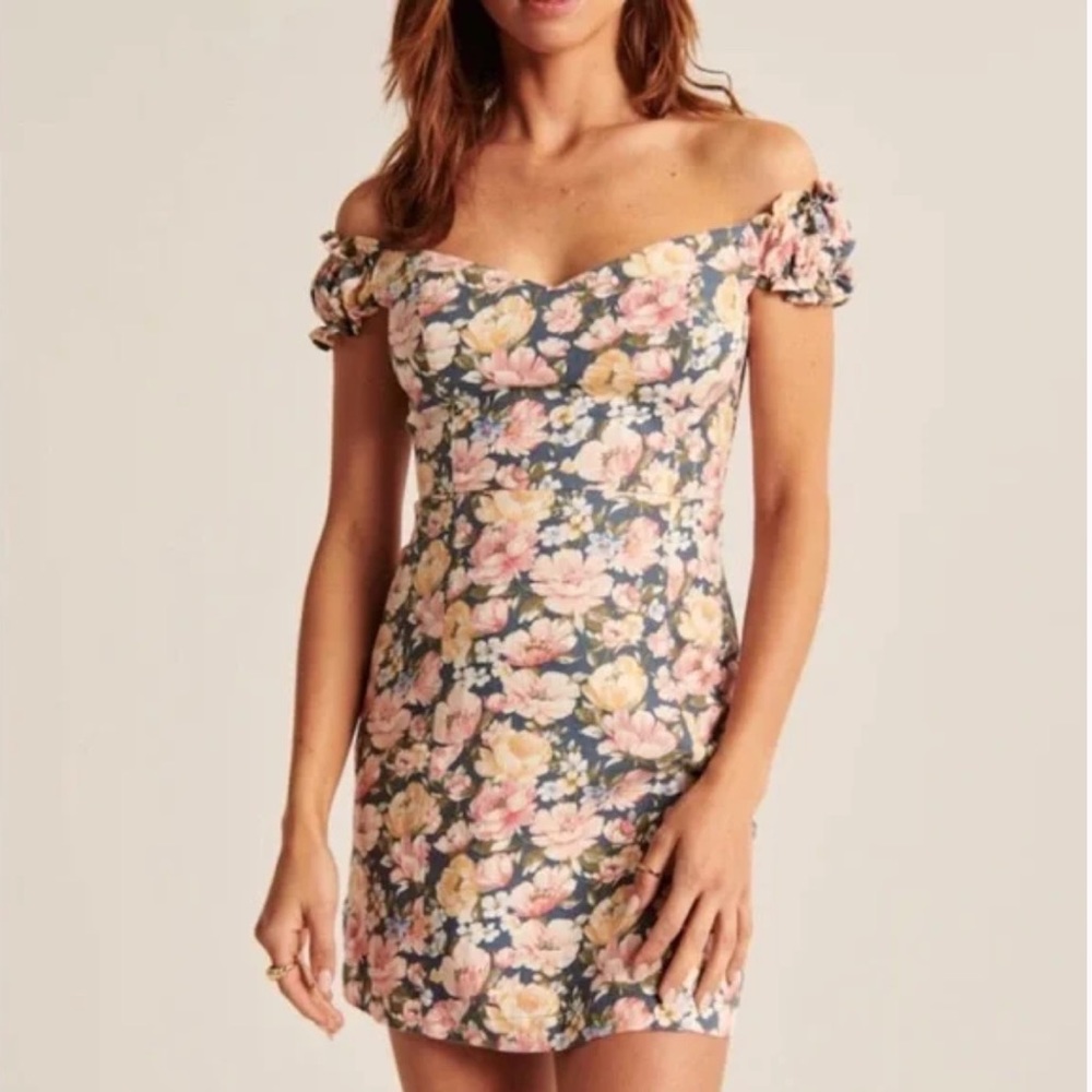 Abercrombie & Fitch Dress